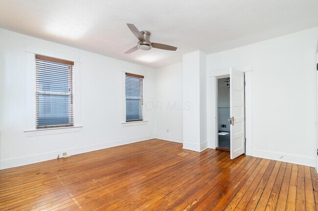 Building Photo - 483 Stanley Ave