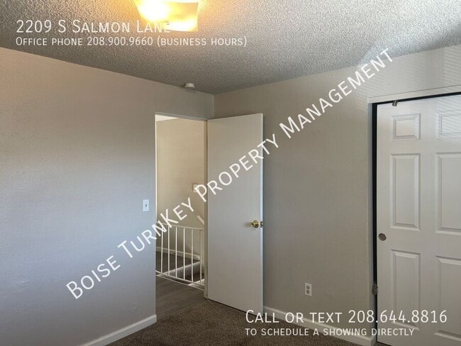 Building Photo - 2209 S Salmon Ln