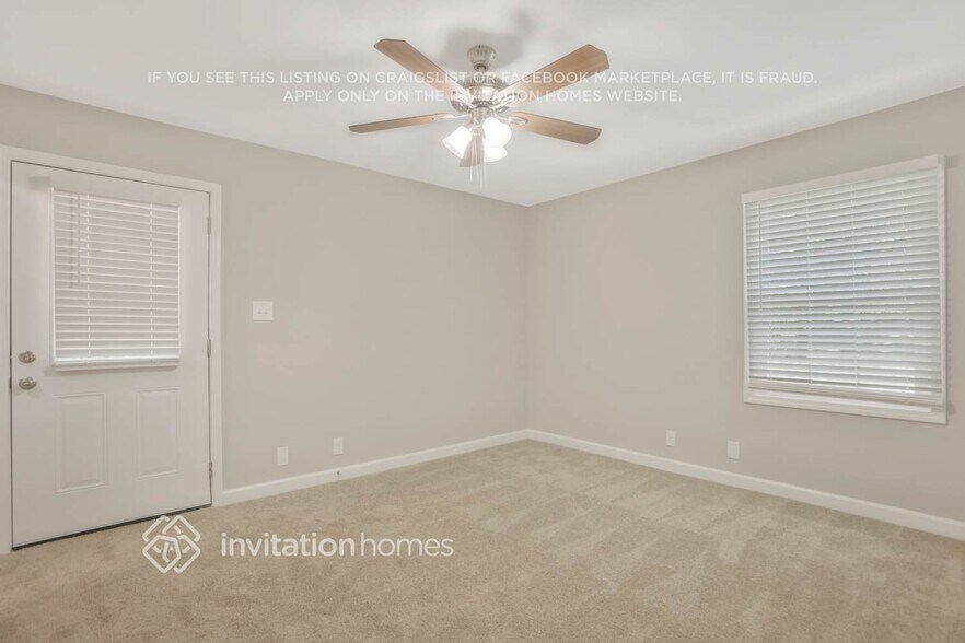 Building Photo - 2582 Hatfield Cir SE