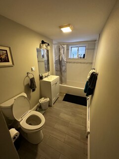 Building Photo - 63 Selkirk Rd