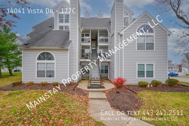 Primary Photo - Beautiful 1 Bedroom Condo W/ Bonus Loft Sp...