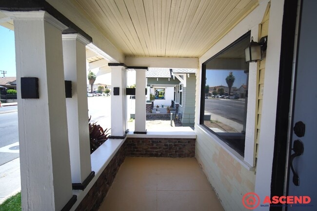Building Photo - Charming 3BR/2BA Home in the Heart of Downtown Bakersfield