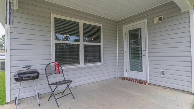 Building Photo - 10125 Willow Leaf Dr