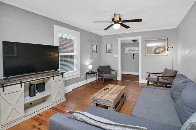 Building Photo - Walkable State Street Gem in the Heart of West Columbia