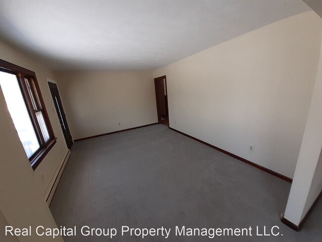 Building Photo - 3 br, 1 bath House - 25 Clinton St