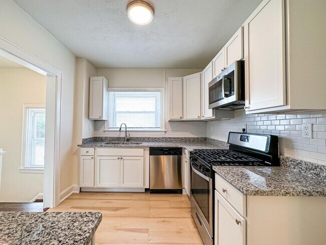 Building Photo - 2576 Duck Creek Rd