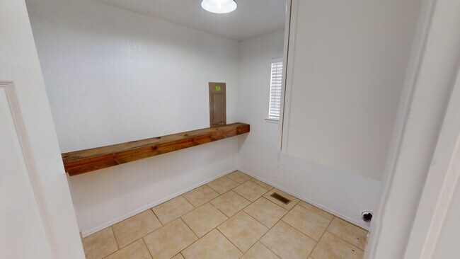 Building Photo - 3316 Eagle Ct