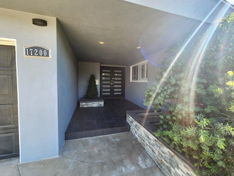 Building Photo - 17200 Willard St