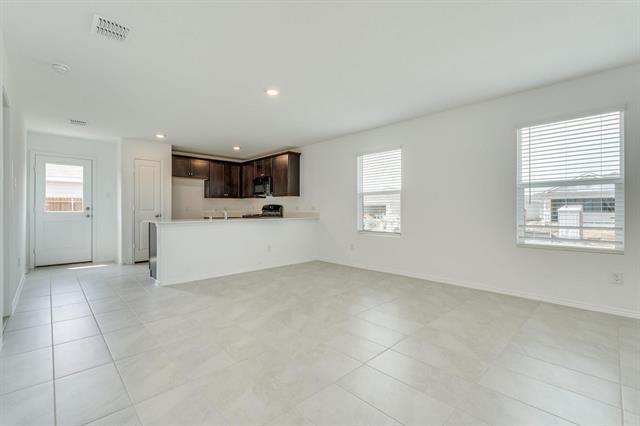 Building Photo - 7625 Bluebell Ln