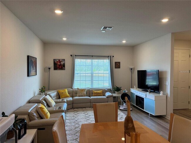 Building Photo - 5838 Freshwater Cyn Dr