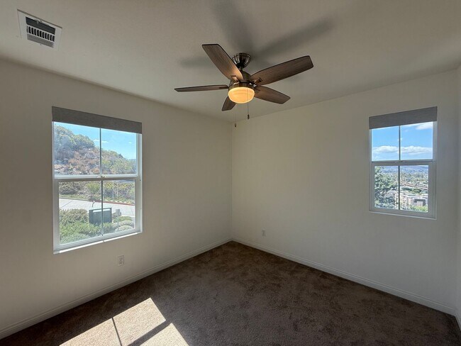 Building Photo - Stunning 2B/2.5BA San Marcos Townhome with...