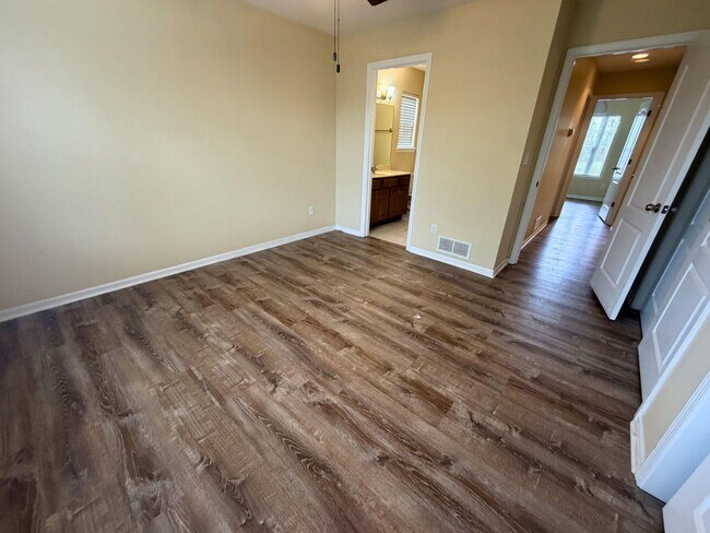 Building Photo - 4203 Spring Cress Dr