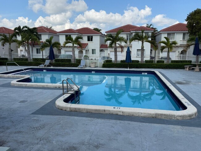 Building Photo - 10441 Mahogany Key Cir