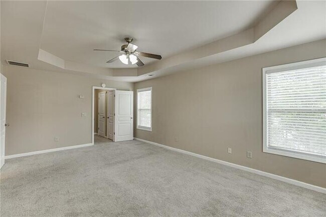 Building Photo - 314 Oakland Hills Way