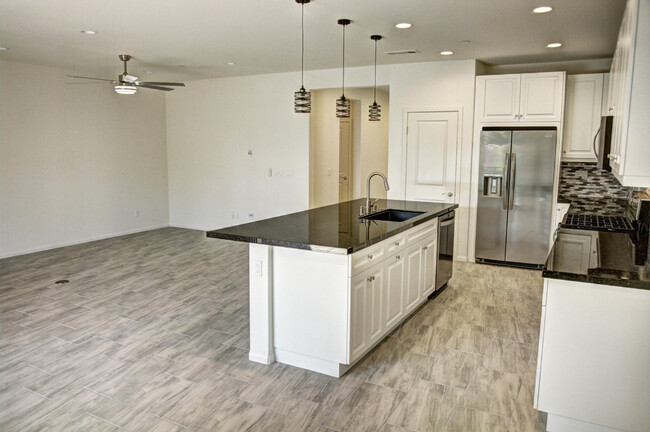 Building Photo - 51660 Whiptail Dr