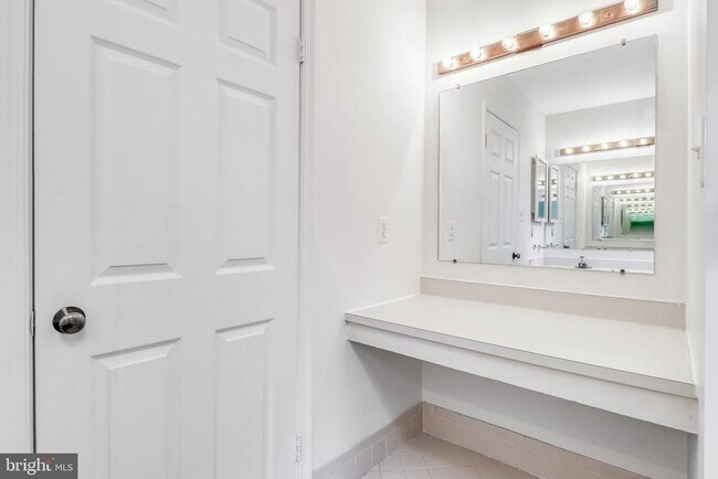 Building Photo - 3964 Rosebay Ct
