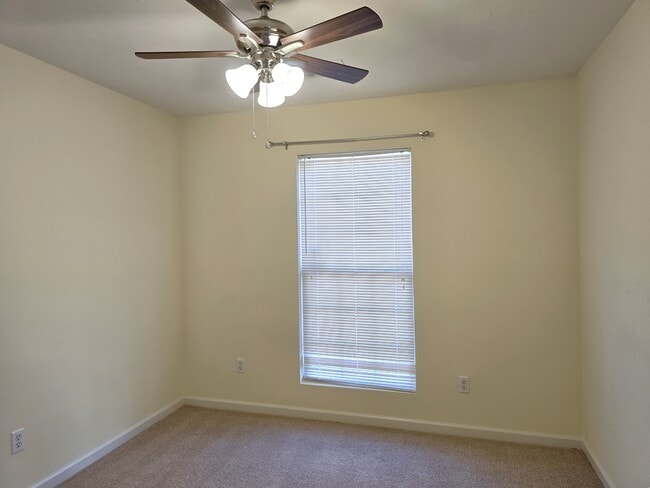 Building Photo - 1764 Tamarind Way
