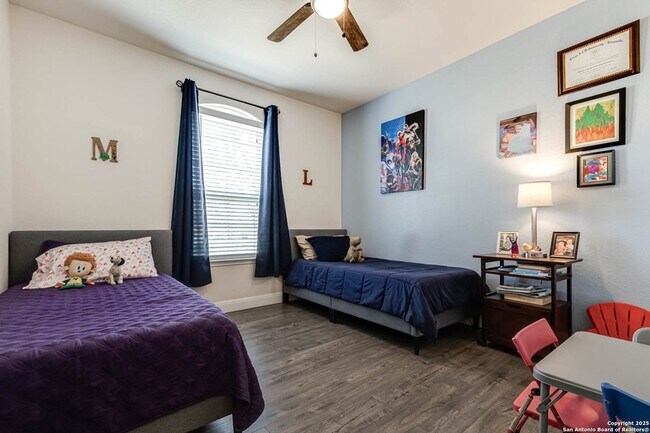 Building Photo - 8626 Pardner Ranch
