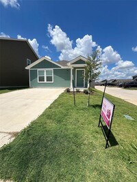 Building Photo - 410 Flathead St