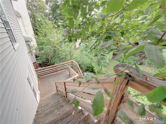 Building Photo - 251 Williams St