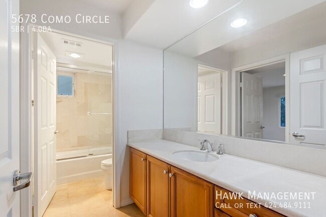 Building Photo - 5678 Como Cir