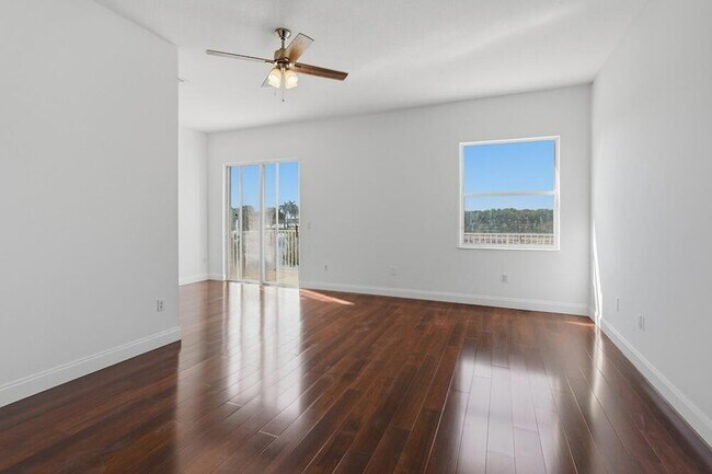 Building Photo - 17170 SW 49th Pl