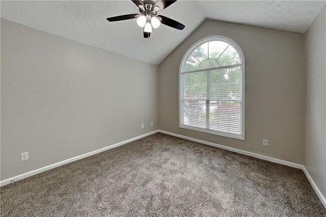 Building Photo - 2070 Charleston Oak Cir