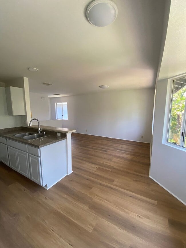 Building Photo - 91-318 Makalea Street #42