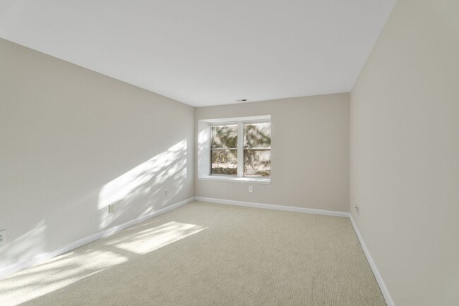 Building Photo - Silver Spring Condo with Modern Comforts and Active Lifestyle Amenities
