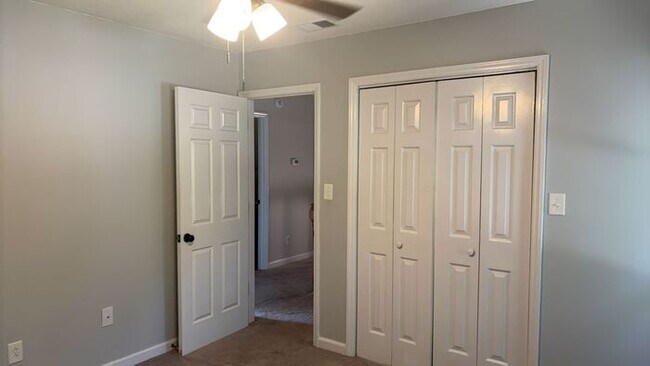 Building Photo - TR Lawing Realty Property