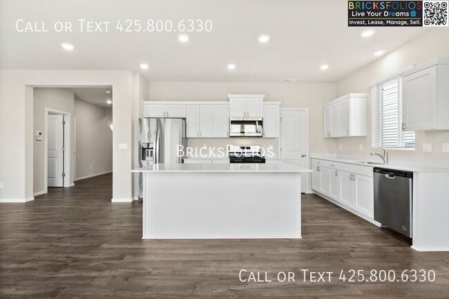 Building Photo - 1342 SW Pendleton Way
