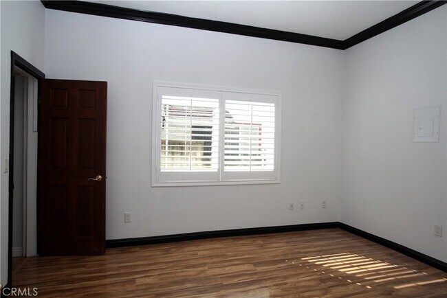 Building Photo - 1423 Pleasant Ave
