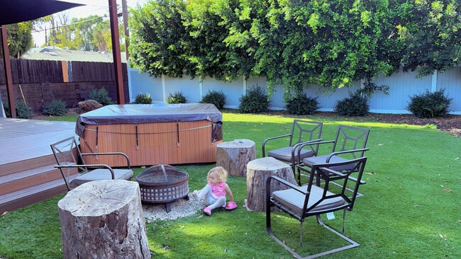 Building Photo - 5779 Enfield Ave