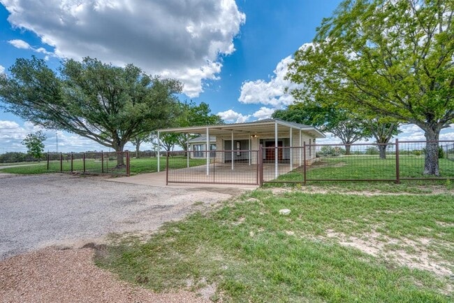Building Photo - 614 Co Rd 207