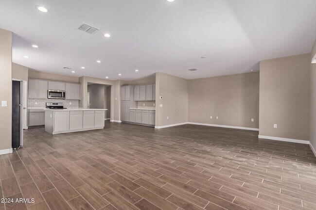 Building Photo - 36640 N Asturian Vly Wy