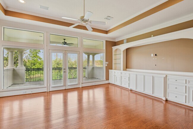 Building Photo - 2 Wilmington Ct