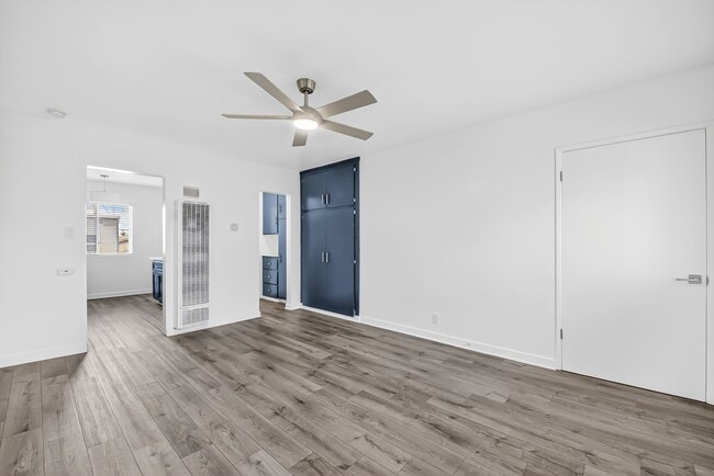 Interior Photo - 936 Cedar Avenue