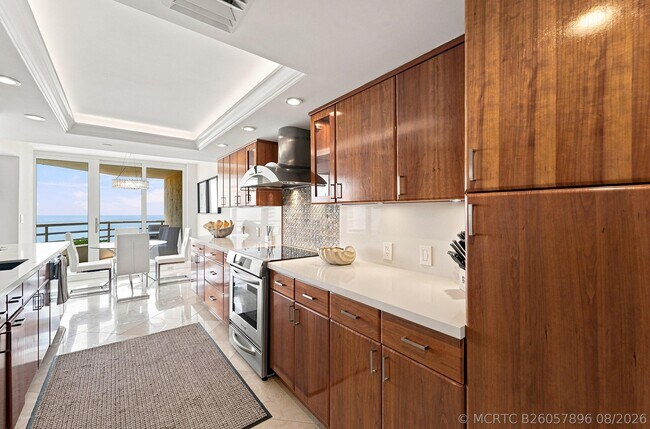 Building Photo - 4101 N Ocean Blvd