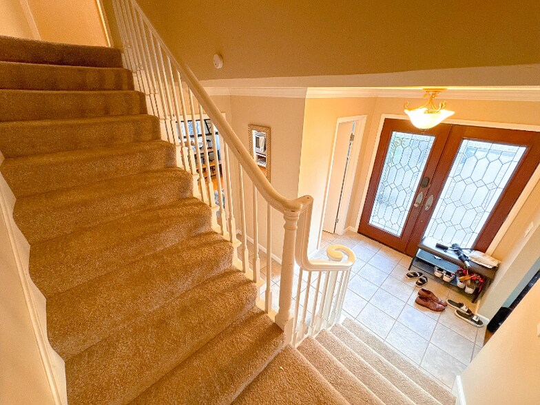 Building Photo - 106 Goldhunter Ct