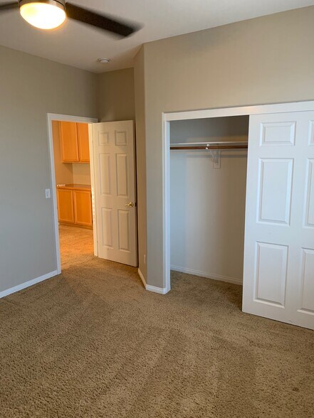 Building Photo - 84126 Canzone Dr
