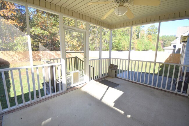 Building Photo - 3871 Glencorra Dr
