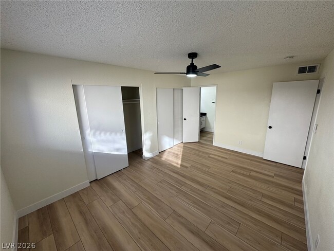 Building Photo - 2743 Kline Cir