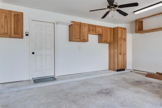 Building Photo - 12110 English Brook Cir