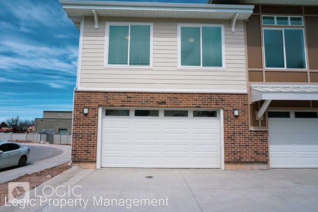 Building Photo - 3 br, 2.5 bath House - 5488 W Ace Court