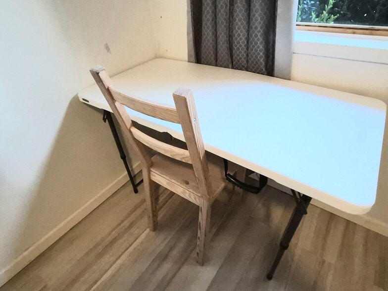 Building Photo - 1533 Bosque Dr