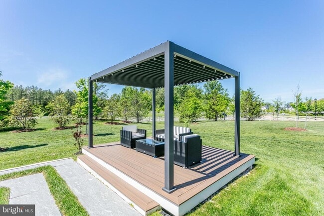 Building Photo - 41355 Tarragon Leaf Dr