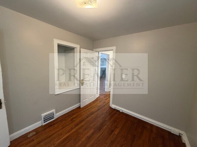 Building Photo - 5607 Virginia Ave