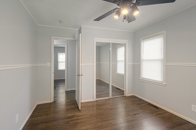 Building Photo - 9411 Fairwood Dr
