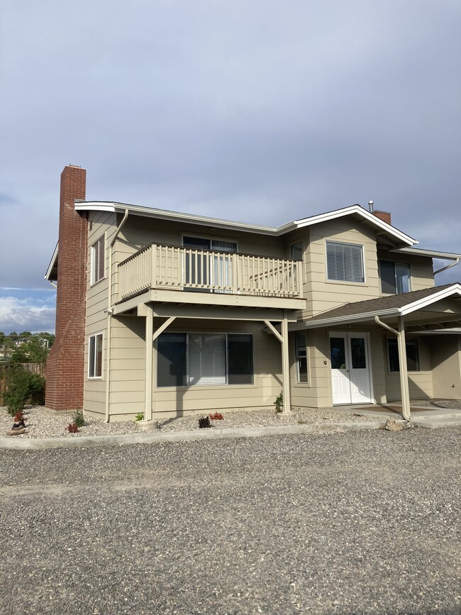 Primary Photo - 2540 Fremont St