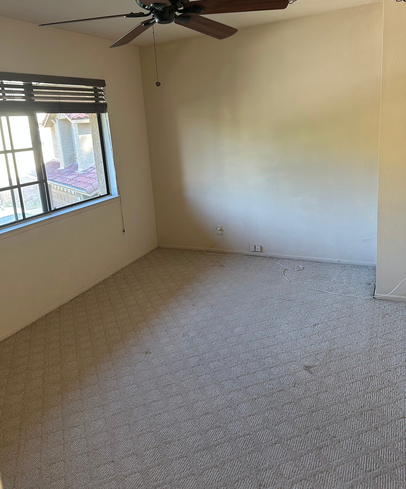 Room 2 - 1101 Heatherview Dr